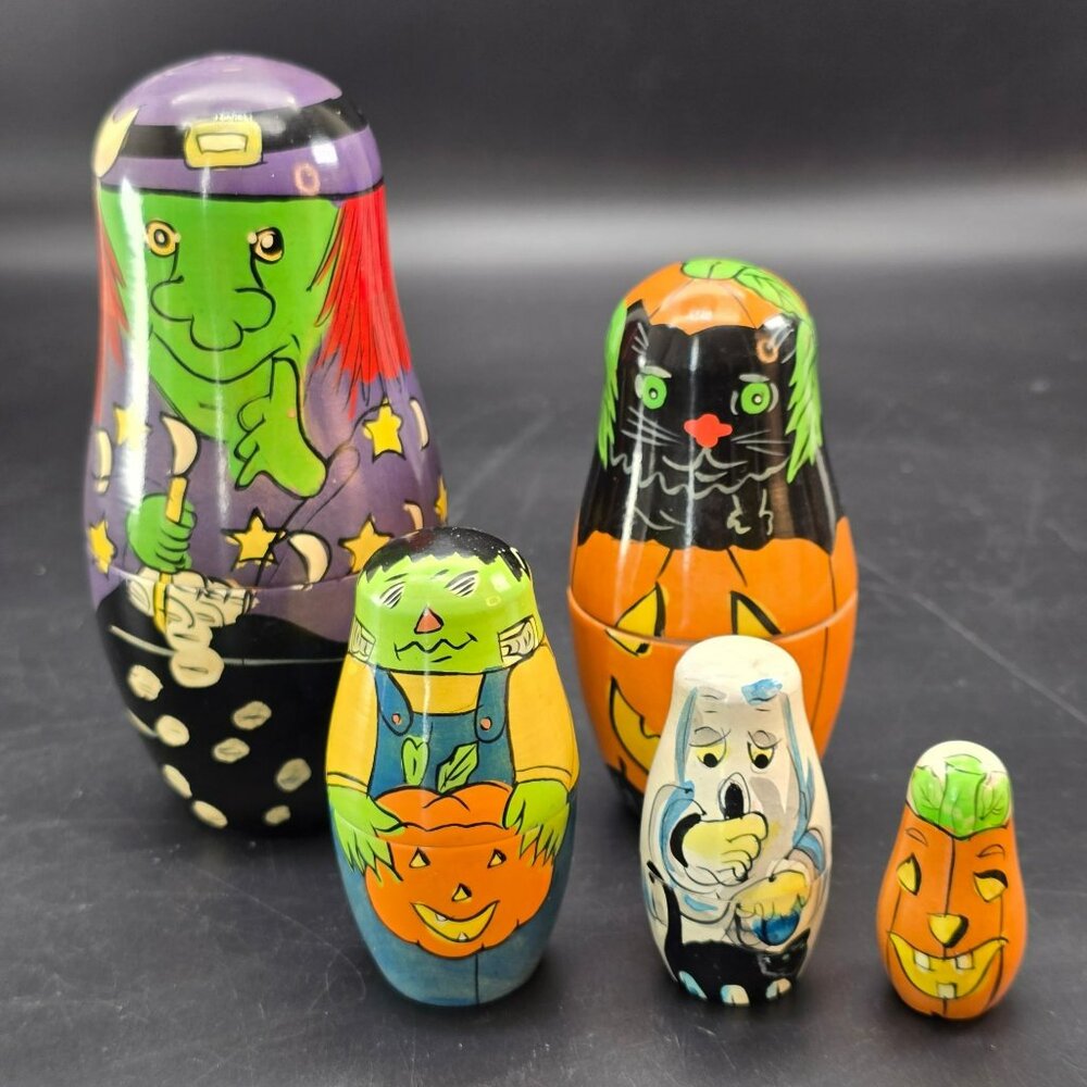 Halloween Themed Wooden Nesting Dolls Hand-Painted Figurines CR2038